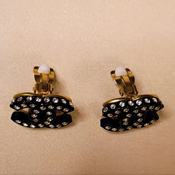 Chanel Vintage Crystal Strass Interlocking CC Clip-on Earrings
